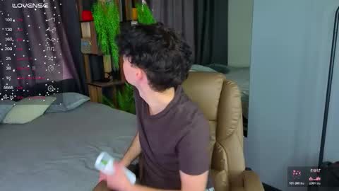 Snapshot of cute_mikex chatting on October 17, 2025, 7:00 am Mike online show from October 17, 2025, 7:00 am