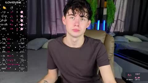 Snapshot of cute_mikex chatting on October 19, 2025, 6:03 am Mike online show from October 19, 2025, 6:03 am