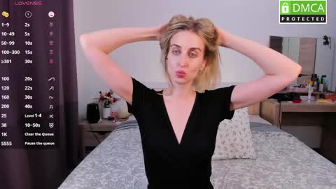 Milana online show from April 25, 2026, 12:41 pm