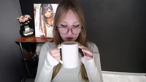 Snapshot of cute_minx chatting on November 24, 2025, 7:19 am Veronica online show from November 24, 2025, 7:19 am