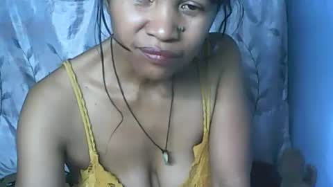 Snapshot of cute_moll chatting on December 18, 2024, 5:31 pm murielle online show from December 18, 2024, 5:31 pm