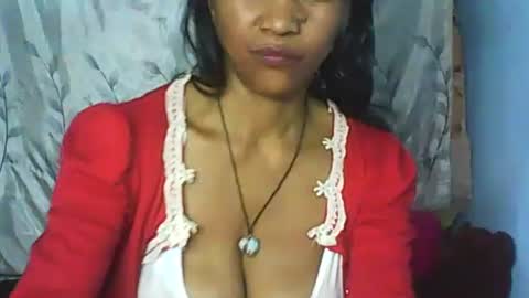 Snapshot of cute_moll chatting on October 4, 2025, 7:23 pm murielle online show from October 4, 2025, 7:23 pm