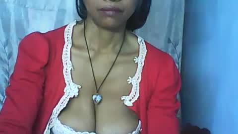 Snapshot of cute_moll chatting on October 9, 2025, 8:12 am murielle online show from October 9, 2025, 8:12 am