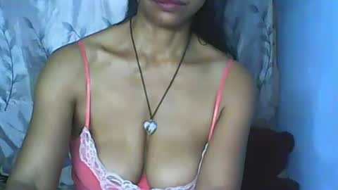 Snapshot of cute_moll chatting on November 7, 2025, 12:49 pm murielle online show from November 7, 2025, 12:49 pm