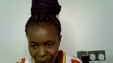 cute_pie20 online show from October 16, 2025, 10:22 pm
