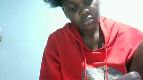 cute_roxie online show from January 28, 2025, 8:47 pm