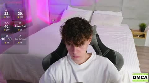 Snapshot of cute_thomas chatting on December 1, 2024, 7:03 pm Thomas - online show from December 1, 2024, 7:03 pm