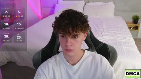 Snapshot of cute_thomas chatting on December 2, 2024, 8:33 pm Thomas - online show from December 2, 2024, 8:33 pm