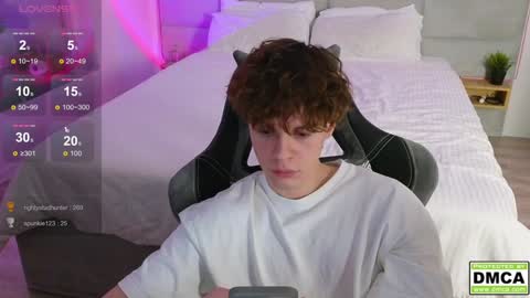 Snapshot of cute_thomas chatting on December 2, 2024, 11:40 pm Thomas - online show from December 2, 2024, 11:40 pm