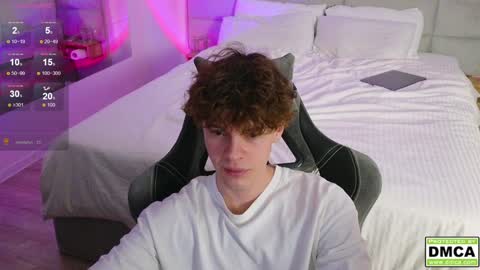 Snapshot of cute_thomas chatting on December 7, 2024, 2:20 am Thomas - online show from December 7, 2024, 2:20 am