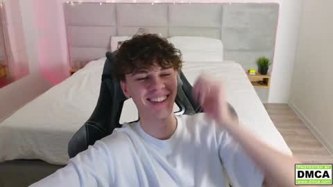 Snapshot of cute_thomas chatting on December 16, 2024, 6:27 pm Thomas - online show from December 16, 2024, 6:27 pm