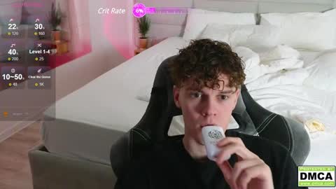 Snapshot of cute_thomas chatting on January 13, 2025, 7:21 pm Thomas - online show from January 13, 2025, 7:21 pm