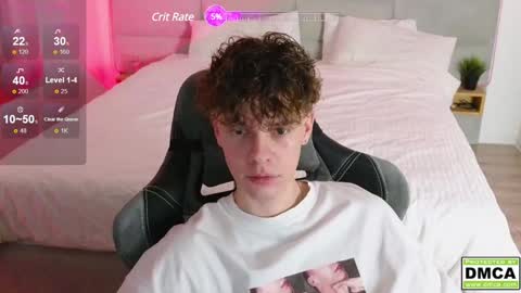 Snapshot of cute_thomas chatting on January 21, 2025, 8:43 pm Thomas - online show from January 21, 2025, 8:43 pm