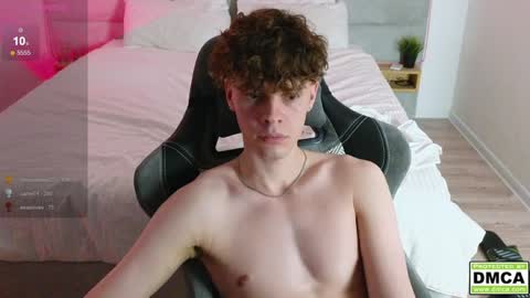 Snapshot of cute_thomas chatting on January 24, 2025, 12:42 am Thomas - online show from January 24, 2025, 12:42 am