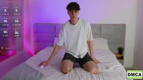 Snapshot of cute_thomas chatting on January 27, 2025, 12:33 am Thomas - online show from January 27, 2025, 12:33 am