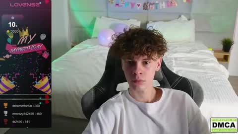 Snapshot of cute_thomas chatting on February 16, 2025, 1:14 am Thomas - online show from February 16, 2025, 1:14 am