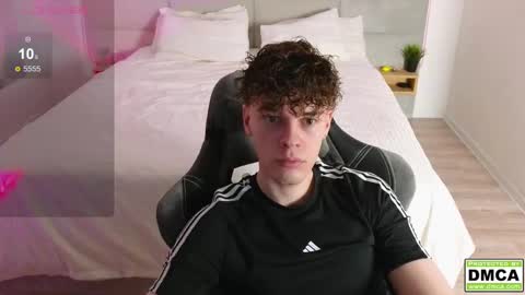 Snapshot of cute_thomas chatting on February 20, 2025, 5:07 pm Thomas - online show from February 20, 2025, 5:07 pm