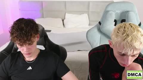 Snapshot of cute_thomas chatting on February 25, 2025, 10:18 pm Thomas - online show from February 25, 2025, 10:18 pm