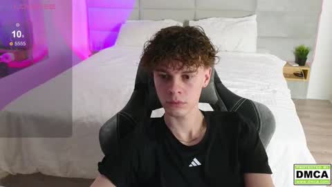 Snapshot of cute_thomas chatting on March 11, 2025, 7:25 pm Thomas - online show from March 11, 2025, 7:25 pm