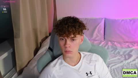 Snapshot of cute_thomas chatting on October 22, 2025, 7:35 pm Thomas - online show from October 22, 2025, 7:35 pm