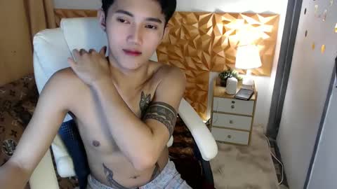 Snapshot of cuteasiancock98 chatting on February 19, 2025, 5:05 am Steph online show from February 19, 2025, 5:05 am