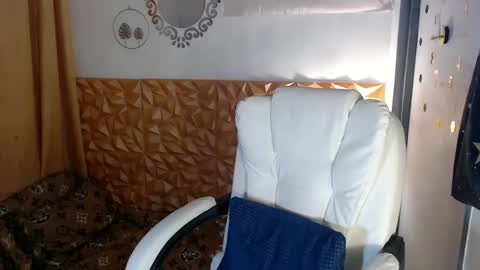 Snapshot of cuteasiancock98 chatting on March 1, 2025, 3:43 am Steph online show from March 1, 2025, 3:43 am