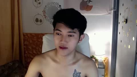 Snapshot of cuteasiancock98 chatting on March 2, 2025, 5:01 am Steph online show from March 2, 2025, 5:01 am