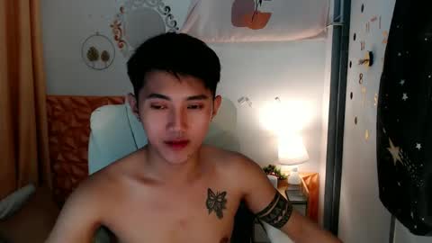 Snapshot of cuteasiancock98 chatting on March 12, 2025, 12:42 am Steph online show from March 12, 2025, 12:42 am