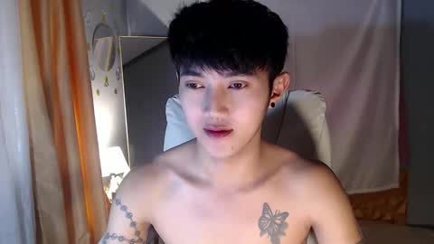Snapshot of cuteasiancock98 chatting on October 3, 2025, 1:35 am Steph online show from October 3, 2025, 1:35 am