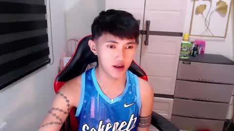 Snapshot of cuteasiancock98 chatting on April 1, 2026, 11:44 am Steph online show from April 1, 2026, 11:44 am