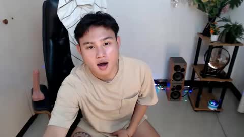 Snapshot of cuteasianlee chatting on December 19, 2025, 4:03 pm cuteasianlee online show from December 19, 2025, 4:03 pm