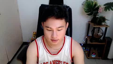 Snapshot of cuteasianlee chatting on December 21, 2025, 10:11 am cuteasianlee online show from December 21, 2025, 10:11 am