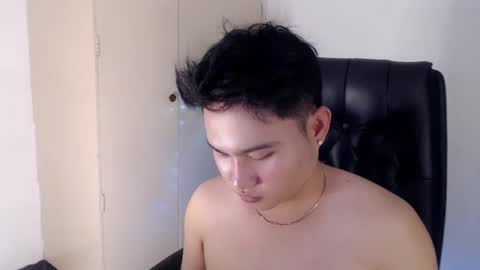 Snapshot of cuteasianlee chatting on February 4, 2026, 10:26 pm cuteasianlee online show from February 4, 2026, 10:26 pm