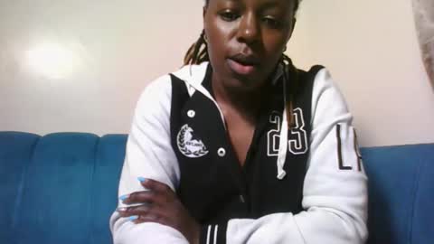 Snapshot of cuteberry87 chatting on October 29, 2025, 7:54 am Cuteberry87 online show from October 29, 2025, 7:54 am