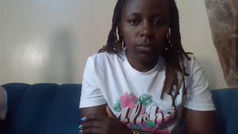 Snapshot of cuteberry87 chatting on October 30, 2025, 8:05 am Cuteberry87 online show from October 30, 2025, 8:05 am