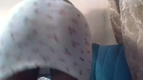 Snapshot of cuteberry87 chatting on November 13, 2025, 6:45 am Cuteberry87 online show from November 13, 2025, 6:45 am