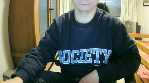 Cuteboy090 online show from September 17, 2025, 1:13 pm