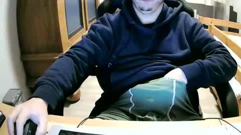 Cuteboy090 online show from November 27, 2025, 11:40 pm