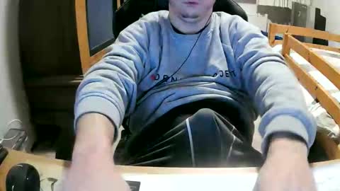 Cuteboy090 online show from March 20, 2026, 11:42 pm