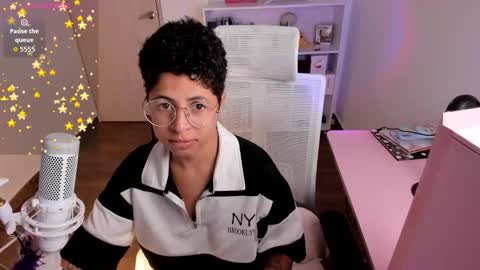 Snapshot of cutebunnybell chatting on November 1, 2025, 4:25 am cutebunnybell online show from November 1, 2025, 4:25 am