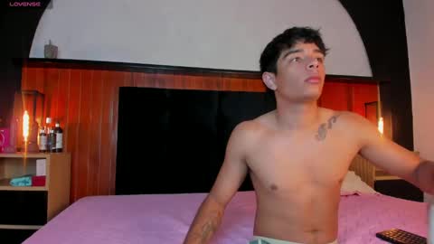 Snapshot of cutebutharder chatting on October 4, 2025, 12:47 pm cutebutharder online show from October 4, 2025, 12:47 pm