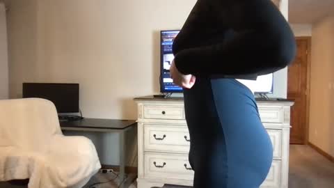 Snapshot of cutebutt_17 chatting on January 4, 2025, 8:16 pm cutebutt_17 online show from January 4, 2025, 8:16 pm