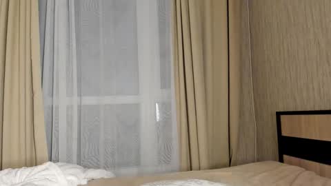 cutebuttslutty online show from January 1, 2025, 1:37 am