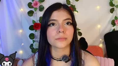 Snapshot of cutee_andrea chatting on April 29, 2026, 3:32 am Andrea 3 online show from April 29, 2026, 3:32 am