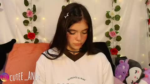 Snapshot of cutee_andrea chatting on May 6, 2026, 3:02 am Andrea 3 online show from May 6, 2026, 3:02 am