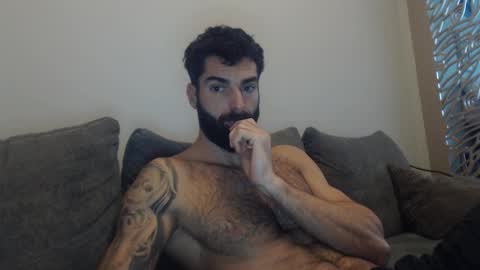 cuteeboy online show from November 15, 2025, 6:44 am