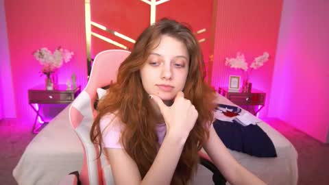 Snapshot of cuteefoxy chatting on January 10, 2026, 2:52 pm Foxy online show from January 10, 2026, 2:52 pm