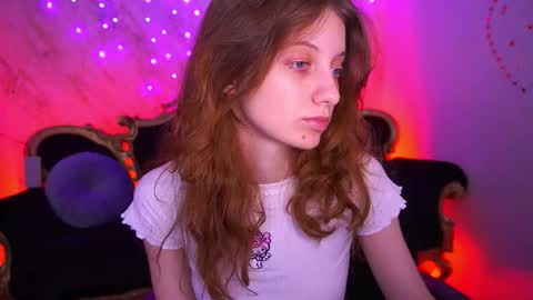 Snapshot of cuteefoxy chatting on March 3, 2026, 1:50 pm Foxy online show from March 3, 2026, 1:50 pm