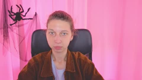 Elli online show from November 1, 2025, 10:50 am