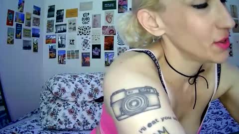 Bella online show from February 4, 2026, 4:29 am